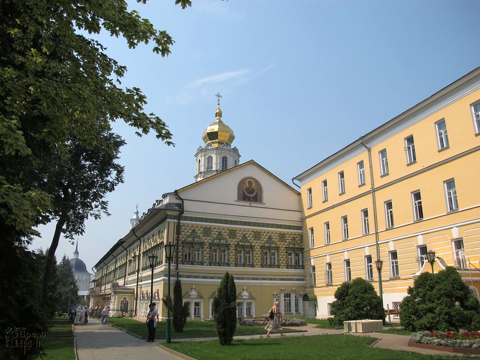 Moskovskaya-duhovnaya-seminariya.jpg