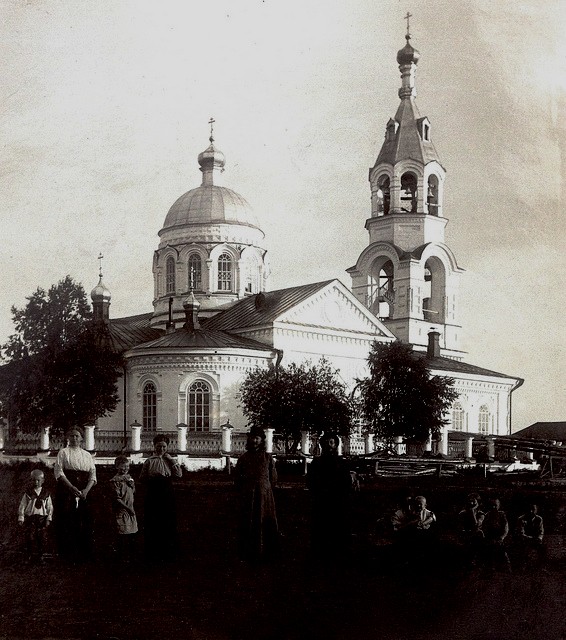 Zerkov-Troizy-Ghivonachalnoi-s.-Aschapa-Permskii-krai.-Foto-1915-g..jpg